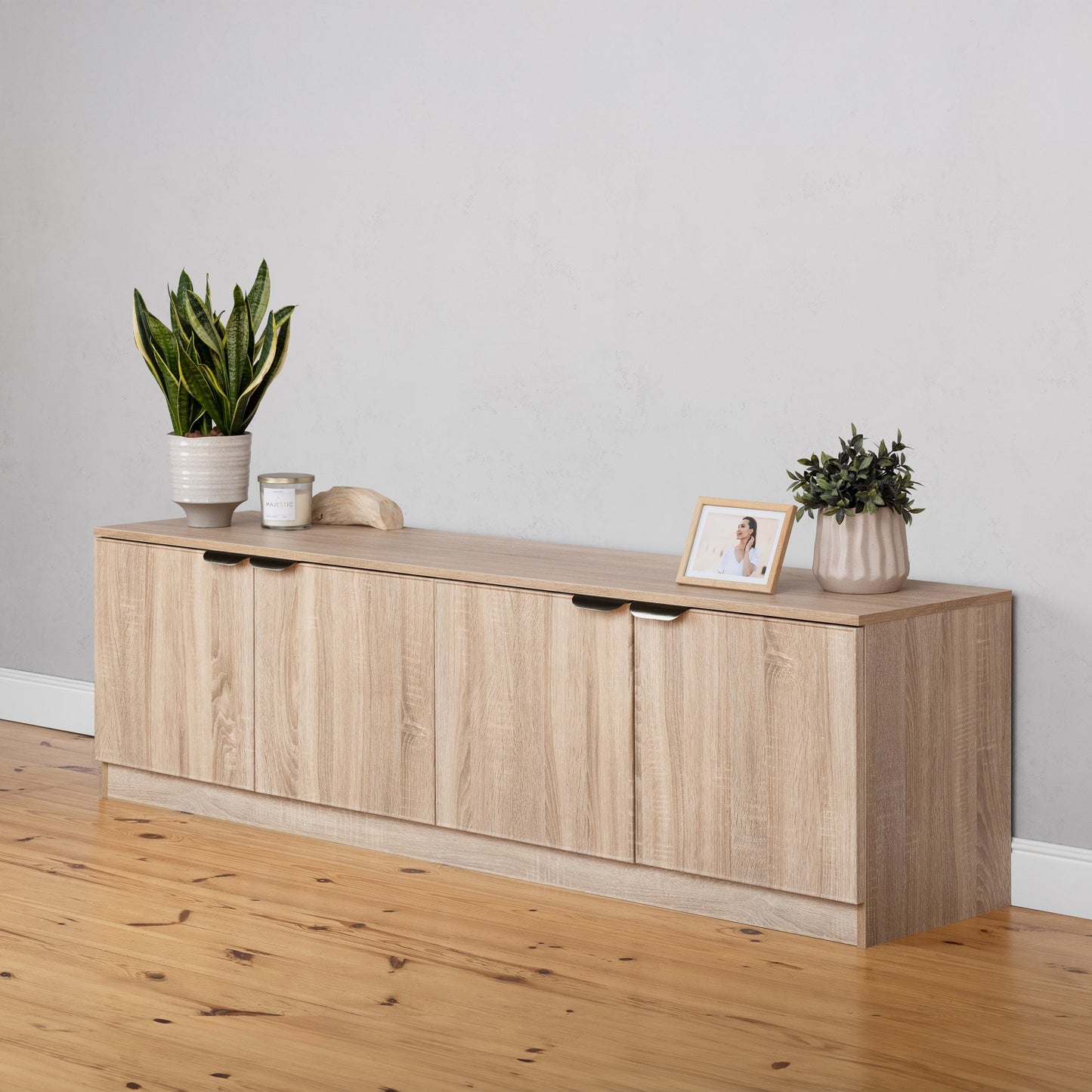 BUCHAREST TV UNIT - NATURAL OAK - SLIM & FLUTED - BRASS & BLACK PULLS