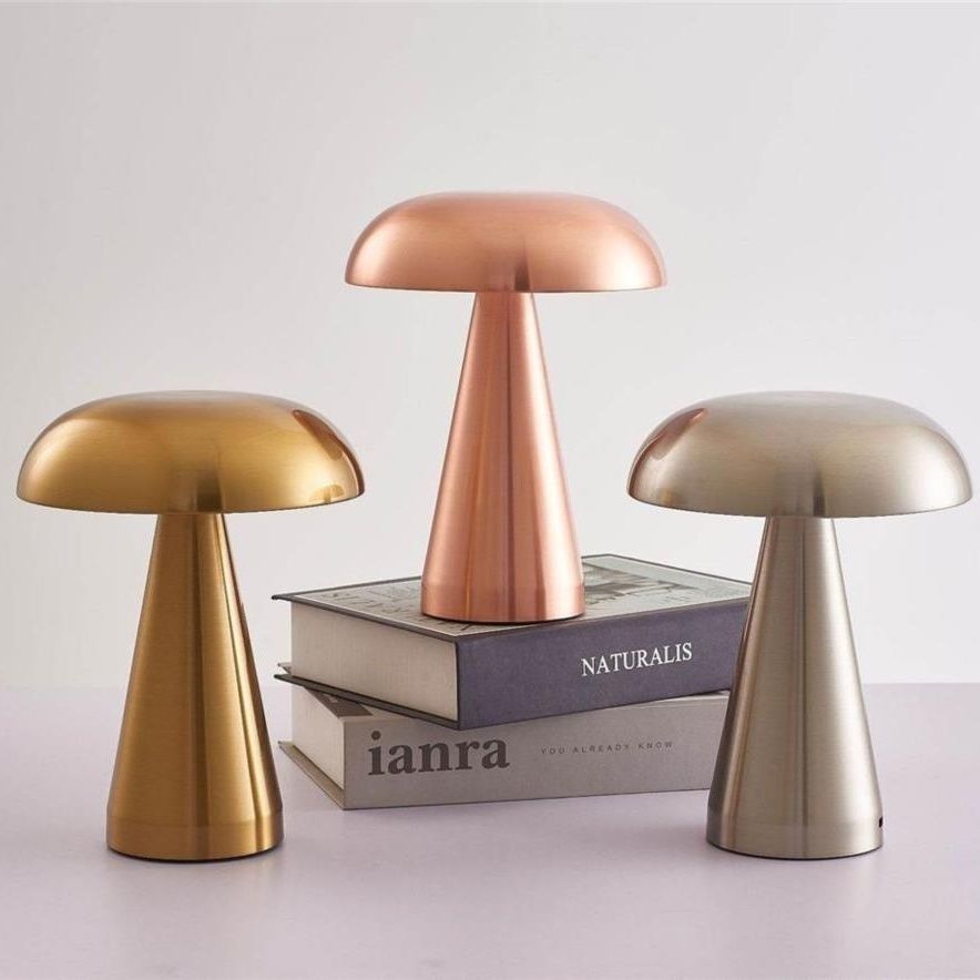 Modern Mushroom Table Lamp - Minimalist Metal Design for Home and Office