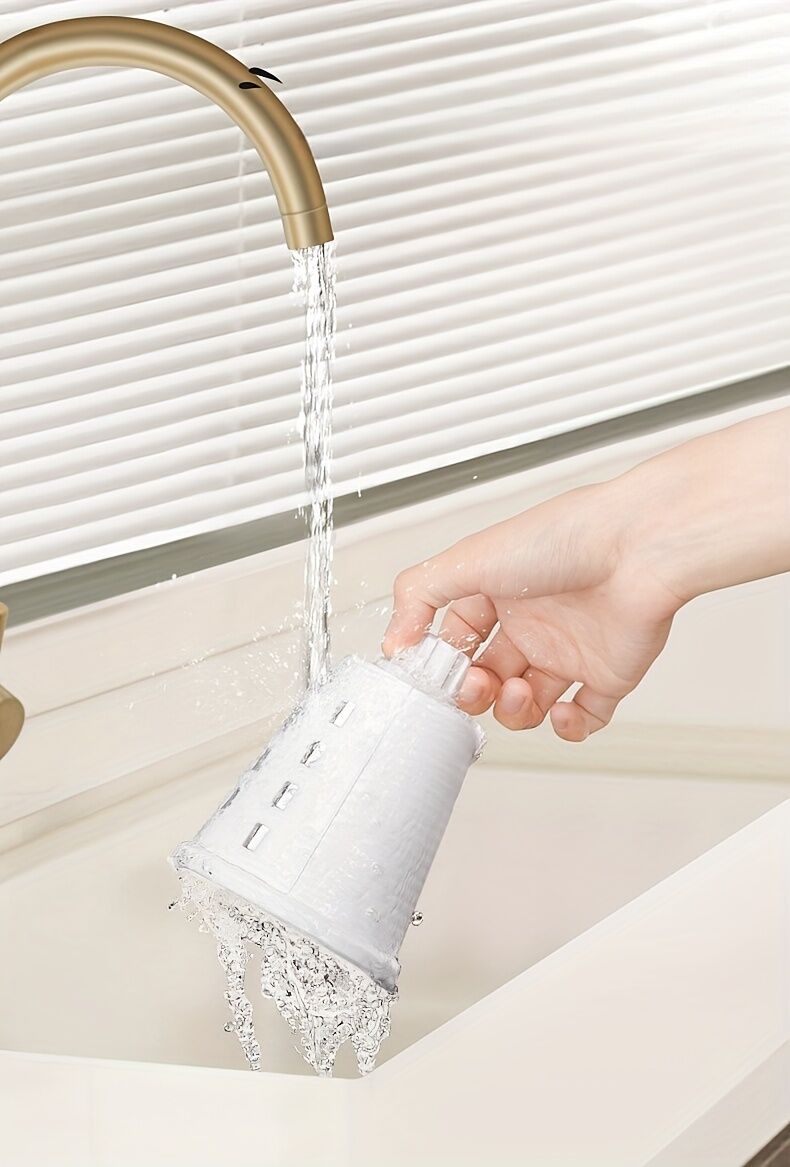 Hand-Crank Ice Crusher – Transparent Ice Box, Compact 23.5cm Design