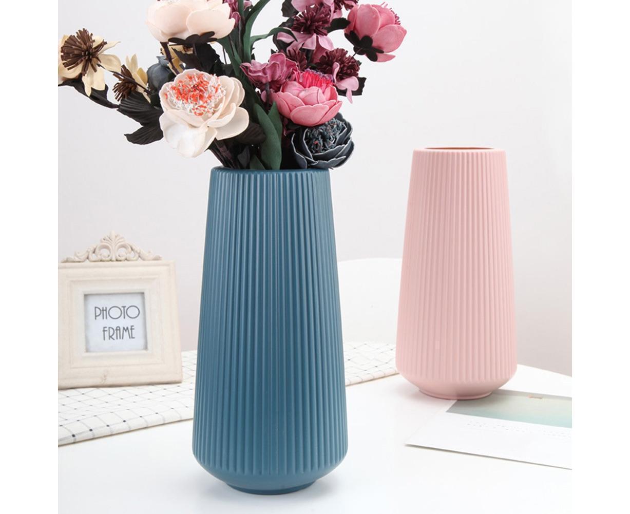 Nordic Plastic Vase – Durable Green Home Decor, 15.5x30.5cm