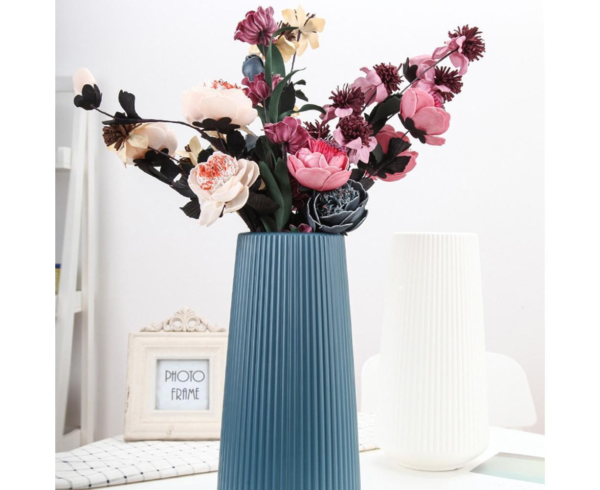Nordic Plastic Vase – Durable Green Home Decor, 15.5x30.5cm