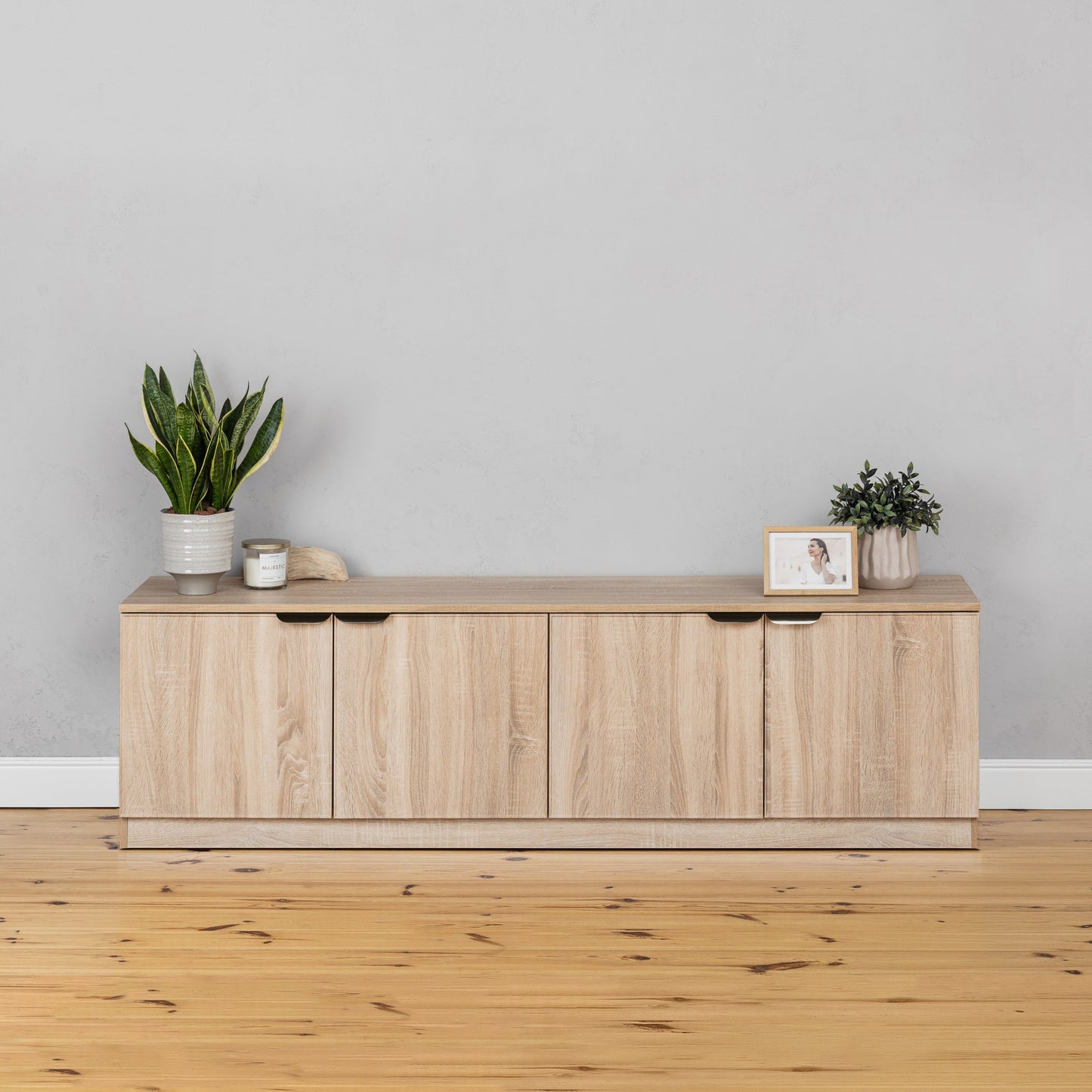 BUCHAREST TV UNIT - NATURAL OAK - SLIM & FLUTED - BRASS & BLACK PULLS