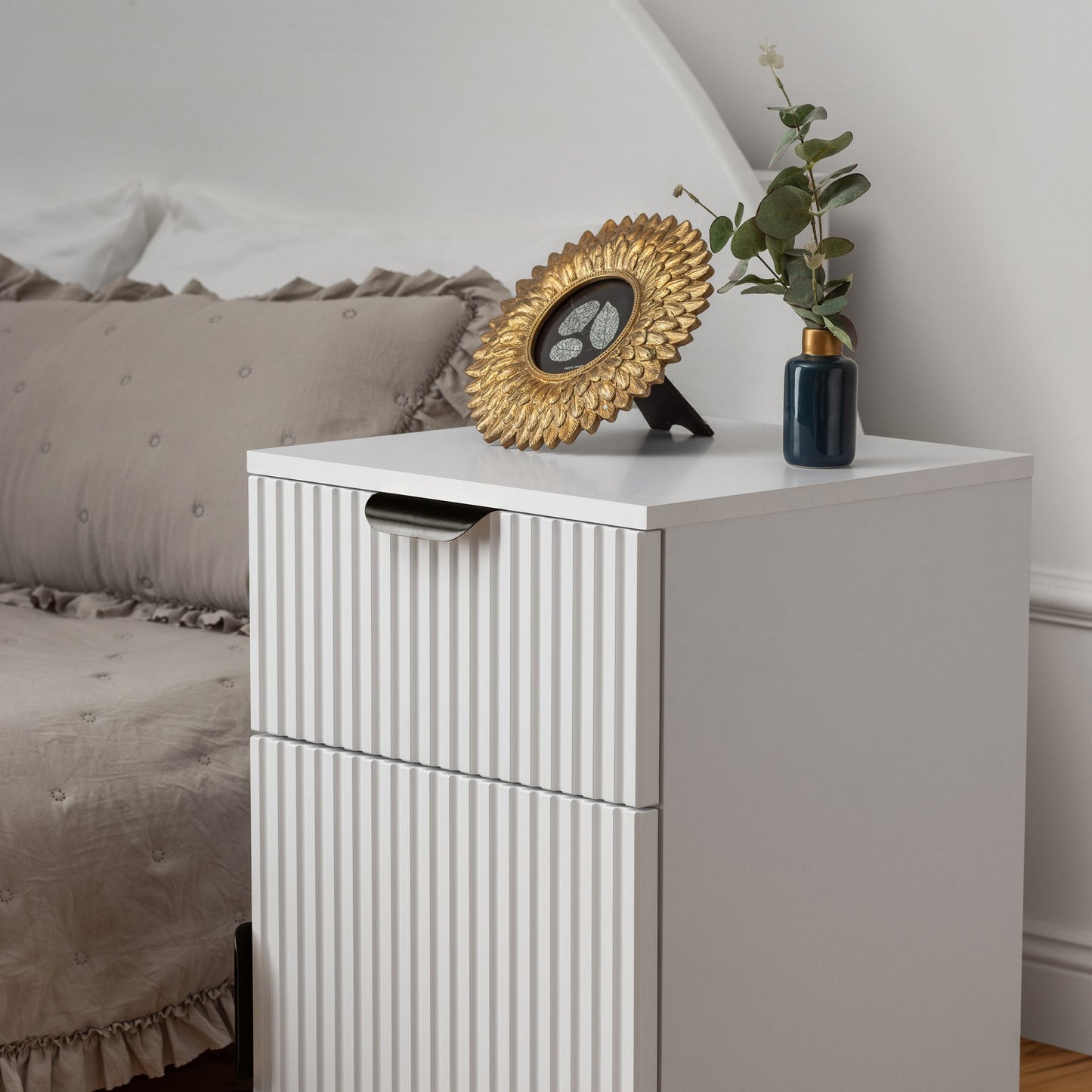 PORTO BEDSIDE TABLE - WHITE - HAMPTONS - OVAL & HALF MOON - FLUTED PULL