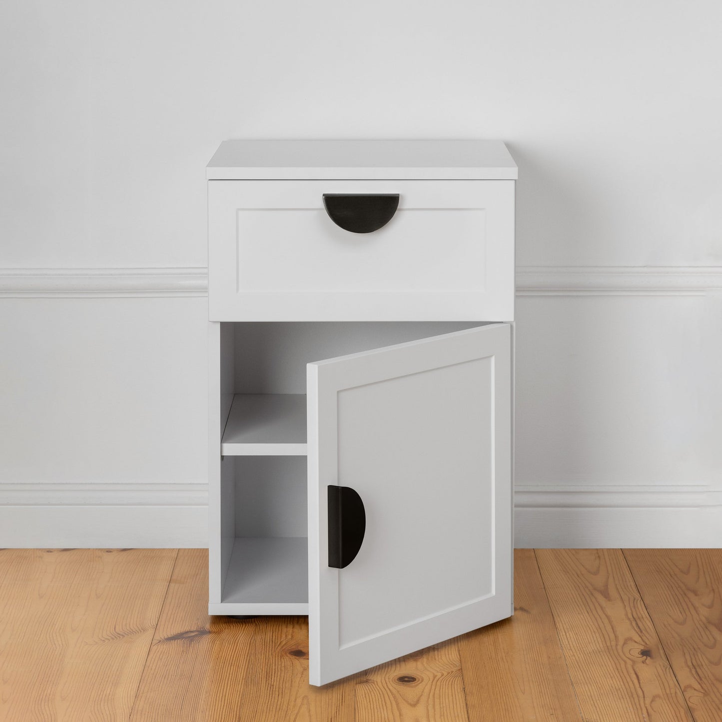 PORTO BEDSIDE TABLE - WHITE - HAMPTONS - OVAL & HALF MOON - FLUTED PULL