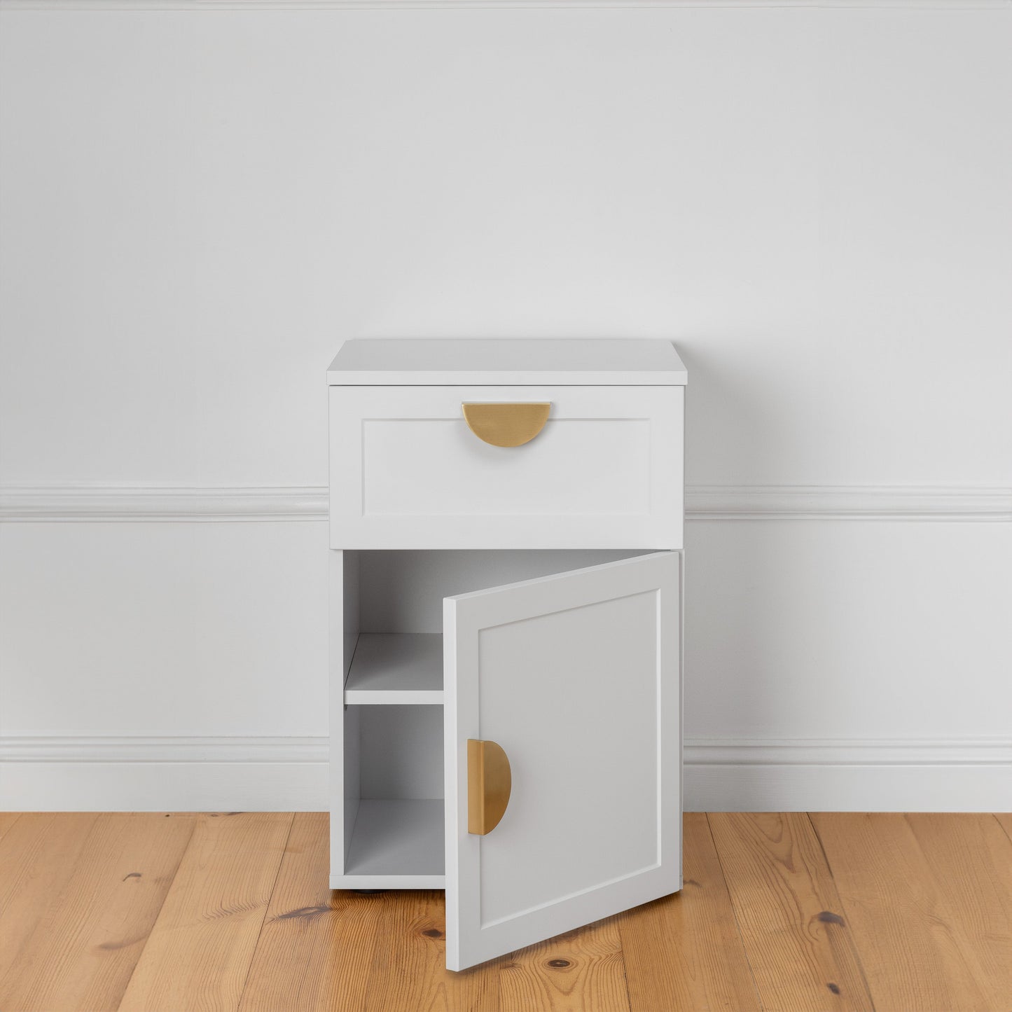 PORTO BEDSIDE TABLE - WHITE - HAMPTONS - OVAL & HALF MOON - FLUTED PULL
