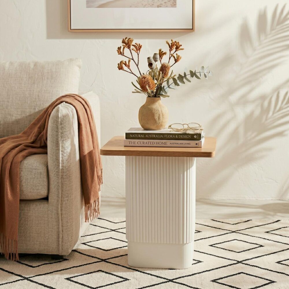 Clara Dusk Side Table – Natural Wood Grain, White Base