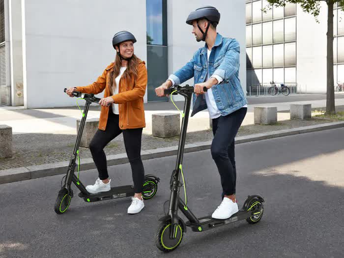 Buna Classic Electric Scooter – 350W Motor, 8.5" Pneumatic Tires