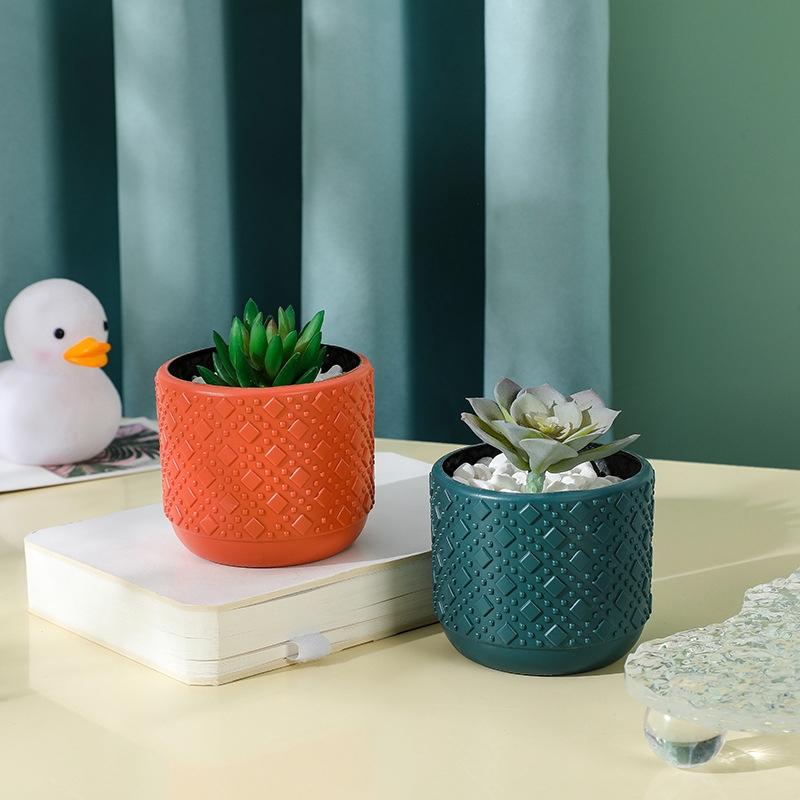 Versatile Vase For Wet And Dry Flowers - Glazed Finish Durable Design