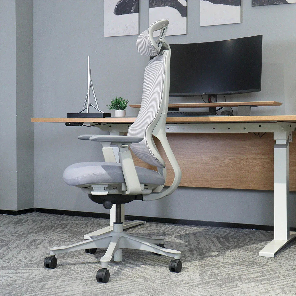 DM8 Ergonomic Office Desk Chair – Adjustable Comfort, White/Grey